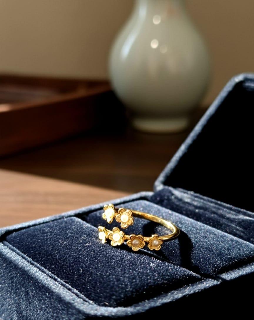 Adjustable Ring, Gold Plated with Pearl