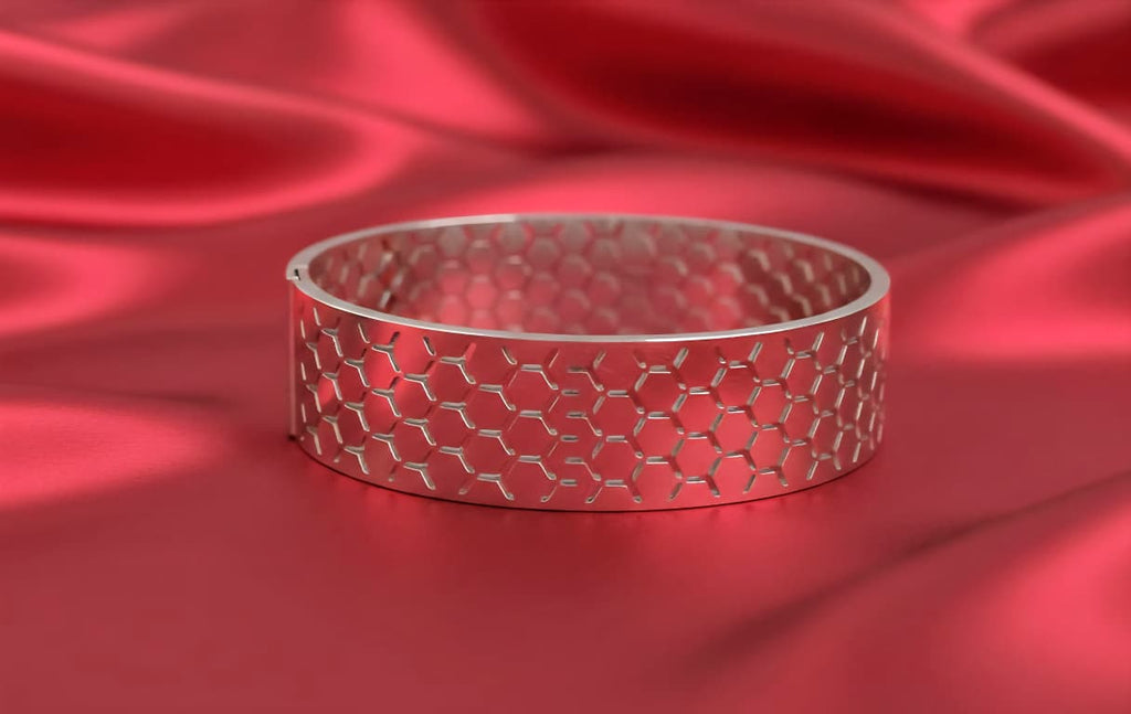 ADJUSTABLE HAND CUFF, STAINLESS STEEL, SILVER PLATED