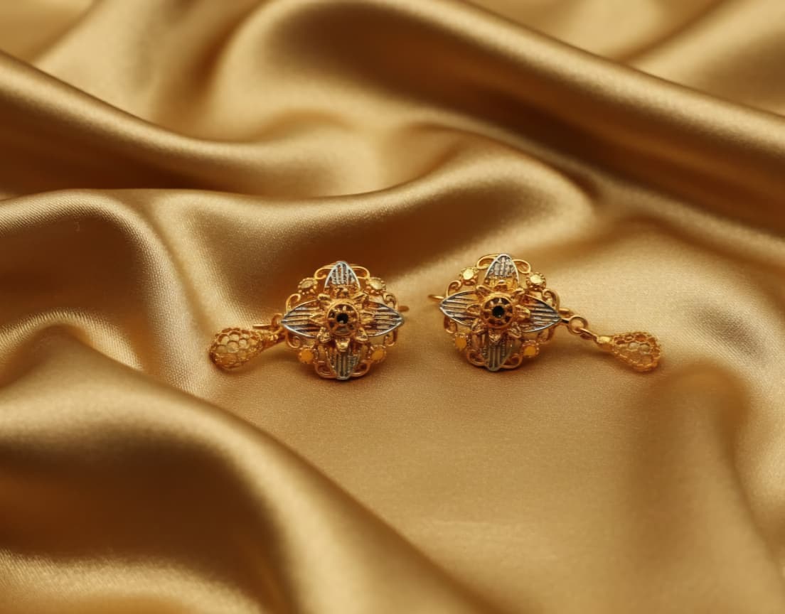 GOLD PLATED EAR RINGS