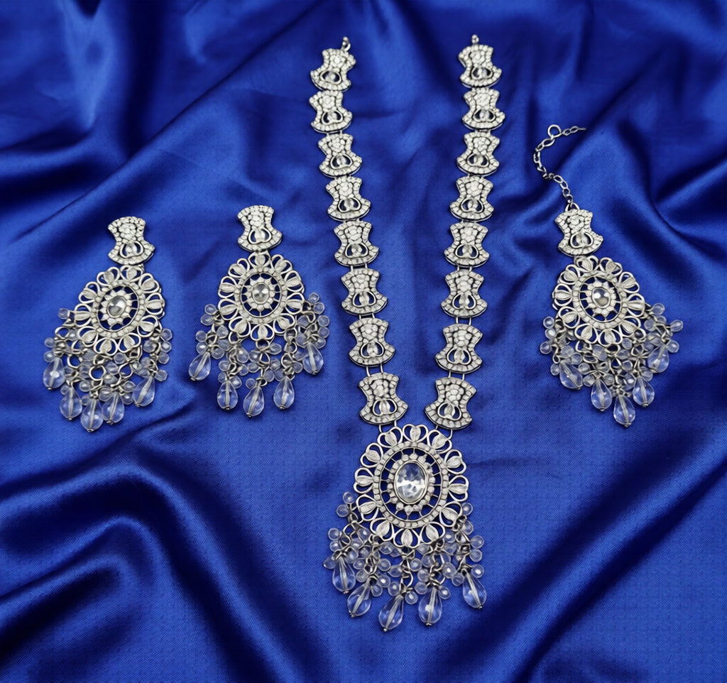 NECKLES SET, SILVER PLATED